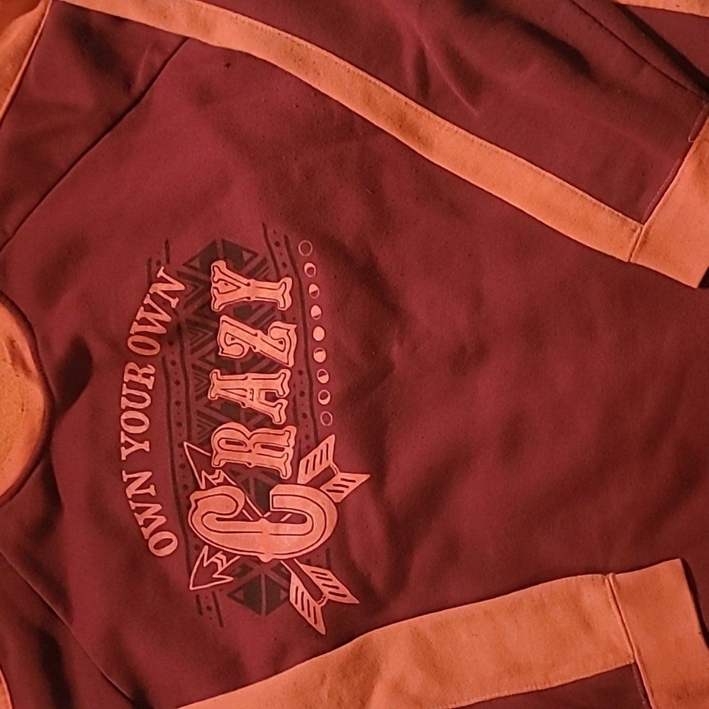 Crew Neck - Picture 4 of 4